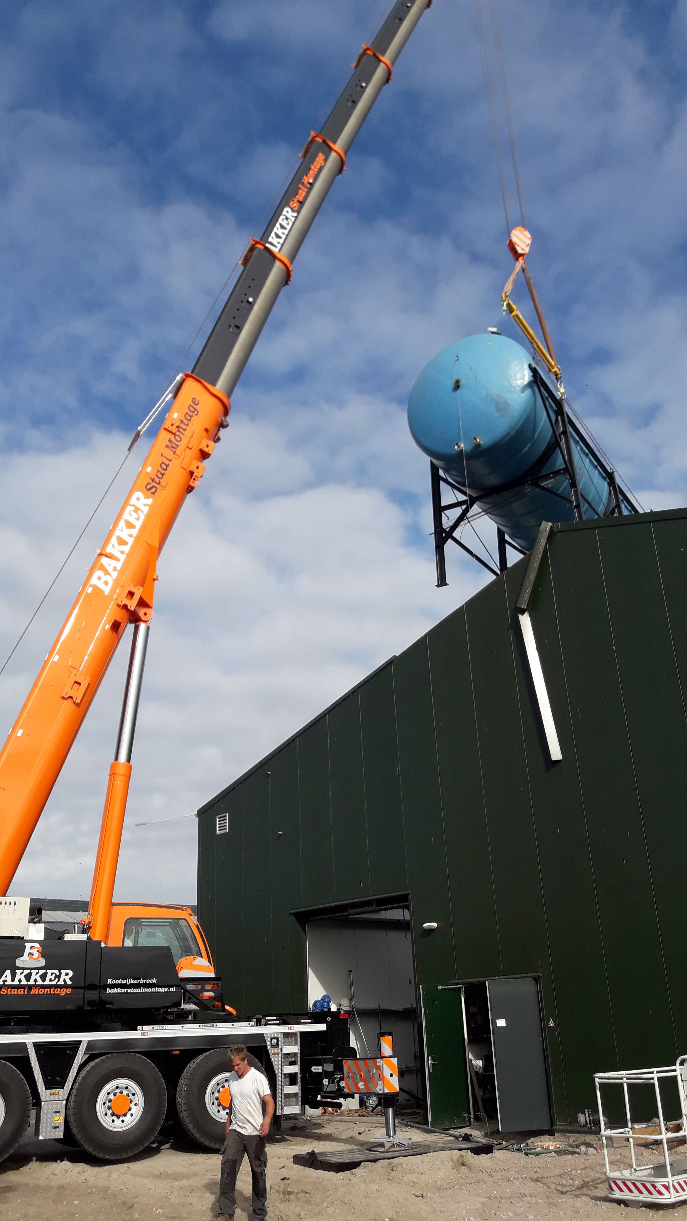 Verplaatsen watertank in Zeewolde | Staalmontage